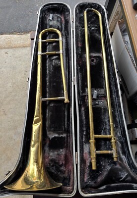 Vintage Holton  Collegiate Trombone  With Case