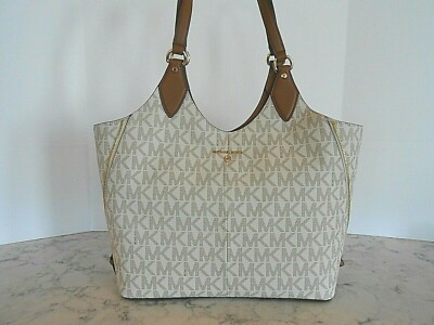 美品 MICHAEL KORS トートバッグ MKロゴ バニラ $398 MICHAEL KORS Beth MK Monogram Large Shoulder Tote VANILLA | eBay