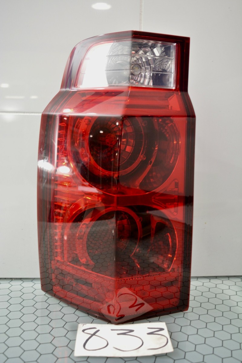 06 07 08 09 10 Jeep Commander DRIVER Side Tail Light Used Rear