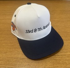 Gorra Stoop Club New York Knicks Snapback -33rd & 7th Avenue | Exclusiva de NYON MSG