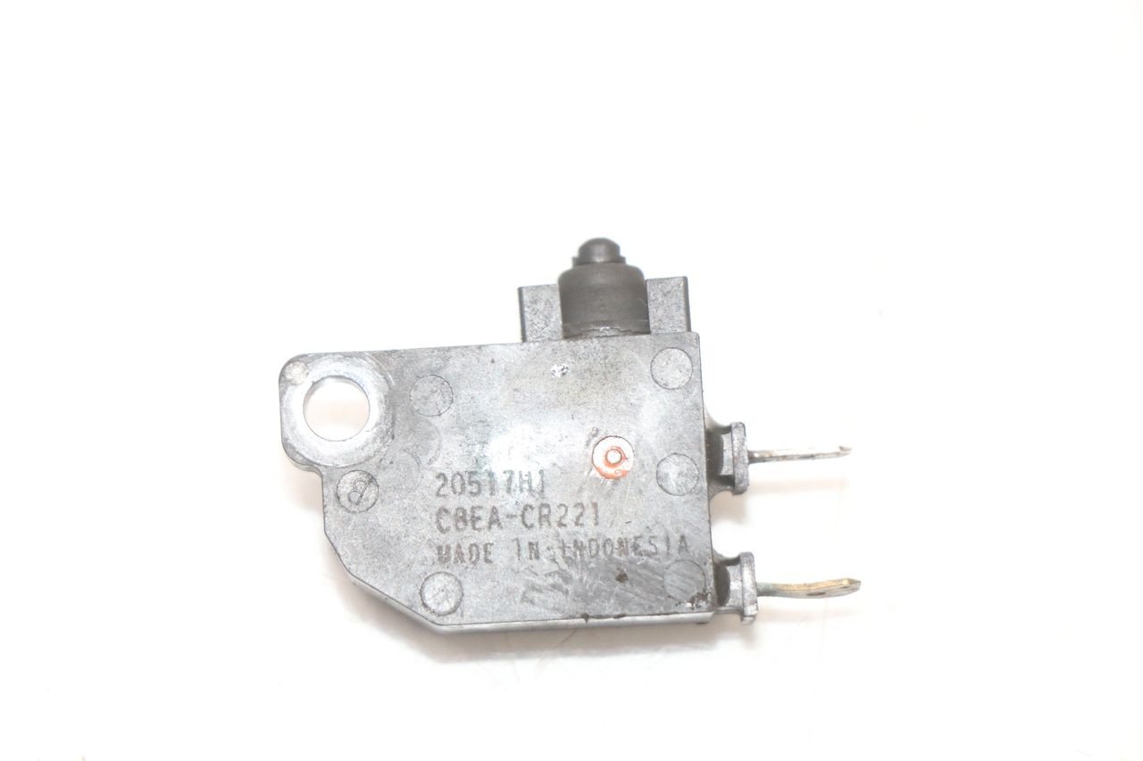CONTACTOR DE LUZ DE FRENO DERECHO - YAMAHA XMAX X-MAX ABS 125 (2017 - 2020)