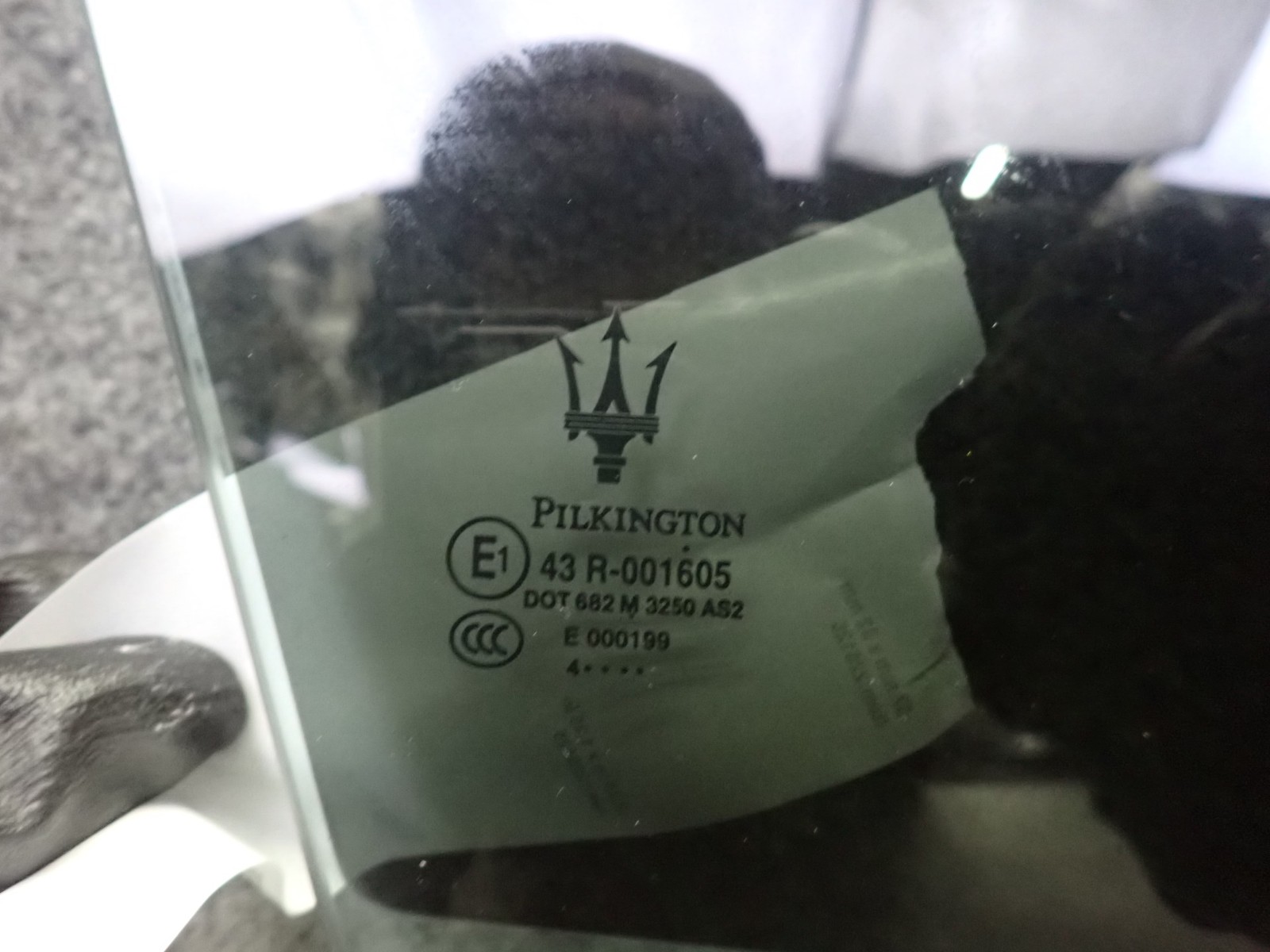 2008-2019 MASERATI GRANTURISMO M145 RIGHT DOOR GLASS WINDOW