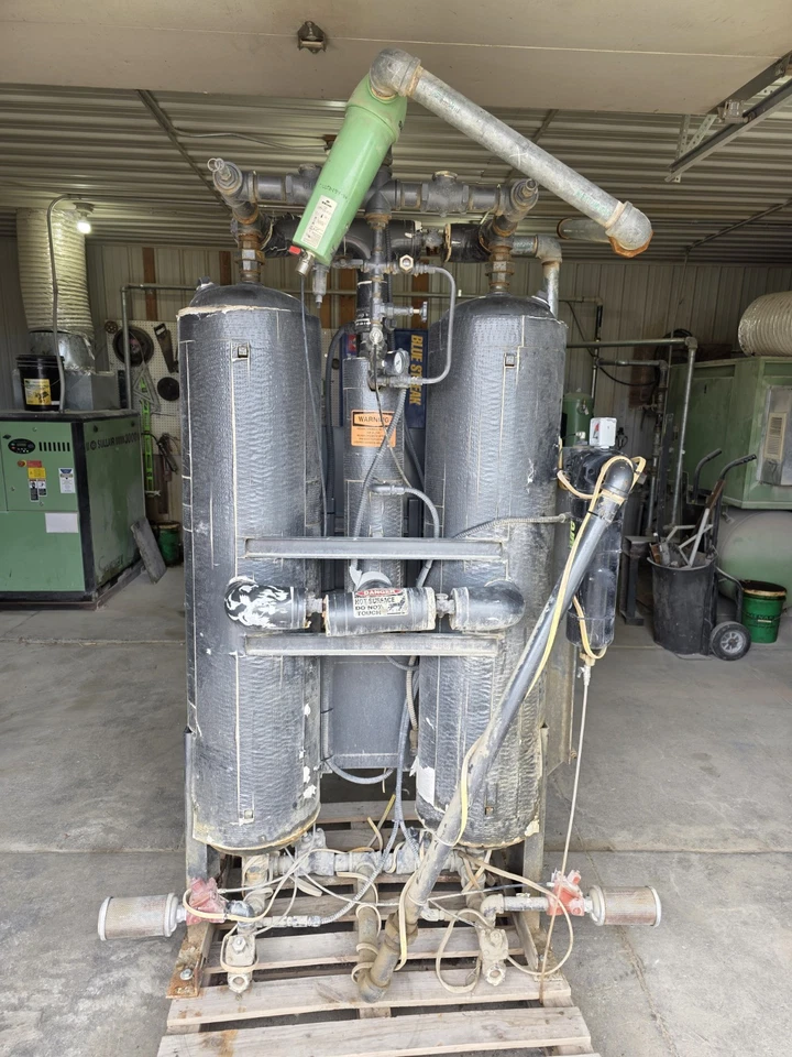 Airtek TW200 Externally Heated Desiccant Air Dryer - Image 2 of 4