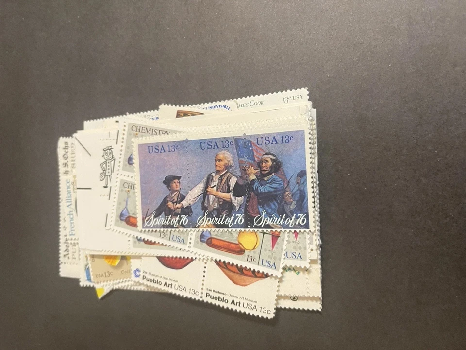 Lote grande de estampillas postales vintage de Estados Unidos como nuevas nunca montadas Foto 2 de 4