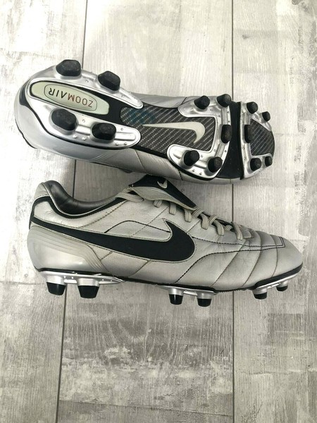 nike tiempo zoom air