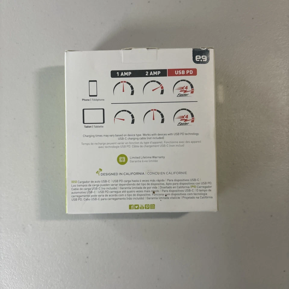 Автомобильный зарядный адаптер PureGear 35 Вт USB-C для устройств типа C - серый и красный - Изображение 3 из 4