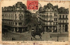 Old postcard ORLÉANS - Place du Martroi and Rue de la Republique (164051)