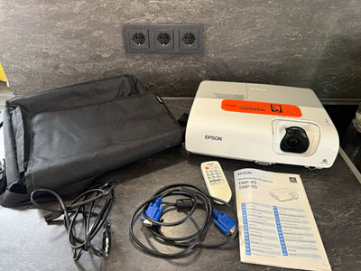 Beamer Epson EMP-X5e LCD Beamer XGA 2000 ANSI, Fernbedienung, Tasche, VGA