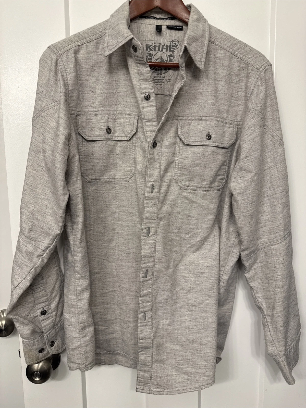Kuhl Mens Medium Long Sleeve Hiking Camping Shirt Pockets Button Up Mountain