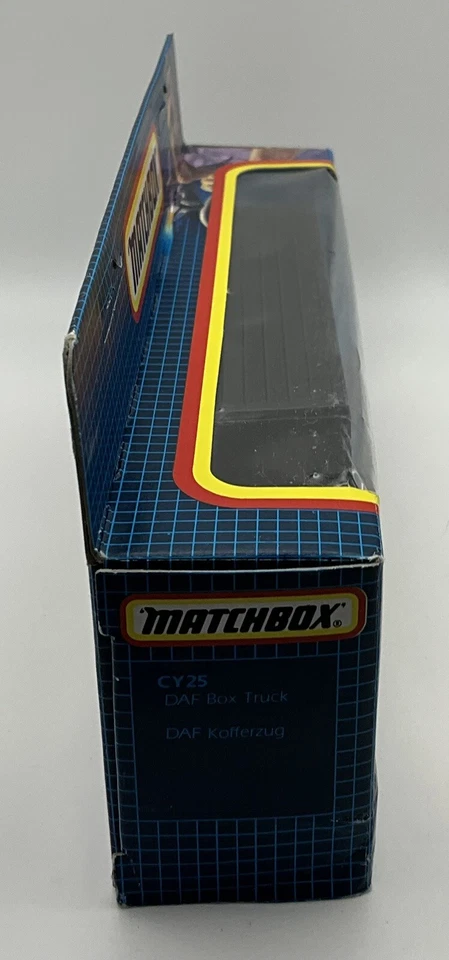 1987 Matchbox Convoy Duracell DAF Box Truck CY-25 - Image 3 of 4