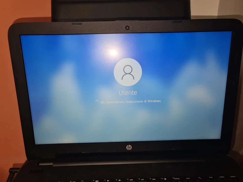 PORTATILE  HP 250 G5(COME NUOVO):(Unico Feedback Negativo Messo Ingiustamente!) - Immagine 2 di 4