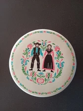 Amish Marriage  - Vintage 60's Tin Wedding Box, Flowers, Hearts & Tulips, TPS Co