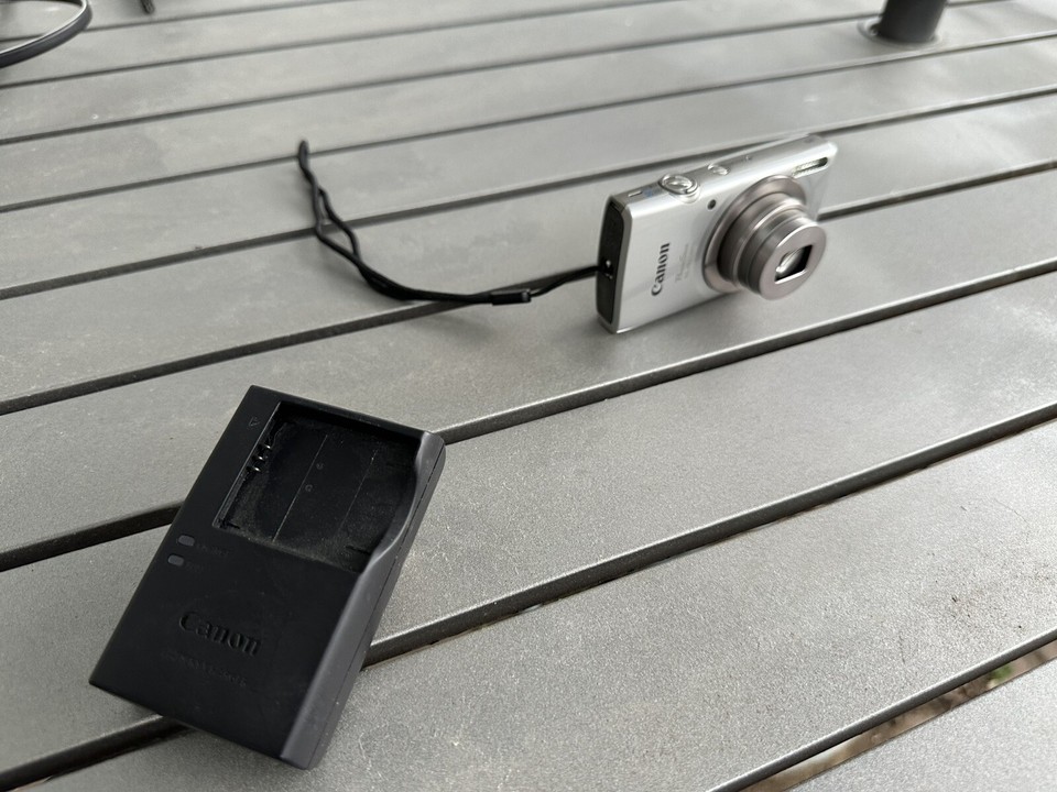 Canon PowerShot ELPH 180 IS 20.0MP Digital Camera w/ Battery+Battery