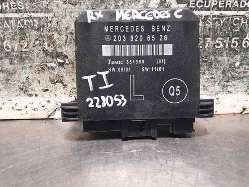 Cendrier Mercedes Classe C W203 Berline – Réf A2036805250 – Occasion