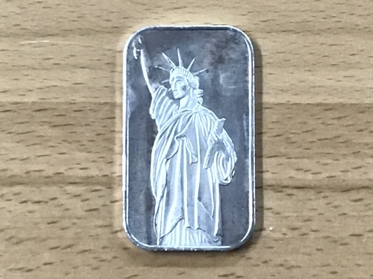 SilverTowne Statue of Liberty and Heraldic Eagle Silver Art Bar