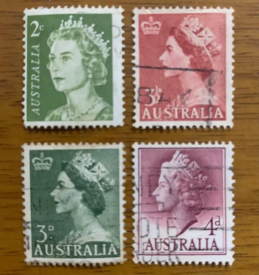 Лот марок королевы Австралии — классические 4d Scott 318 — винтажная коллекция Елизаветы - Изображение 3 из 4