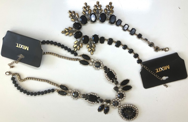 Vintage Lot 2 MIXIT Gold  Tone Black Glass Rhinestone Chunky Pendant Necklaces