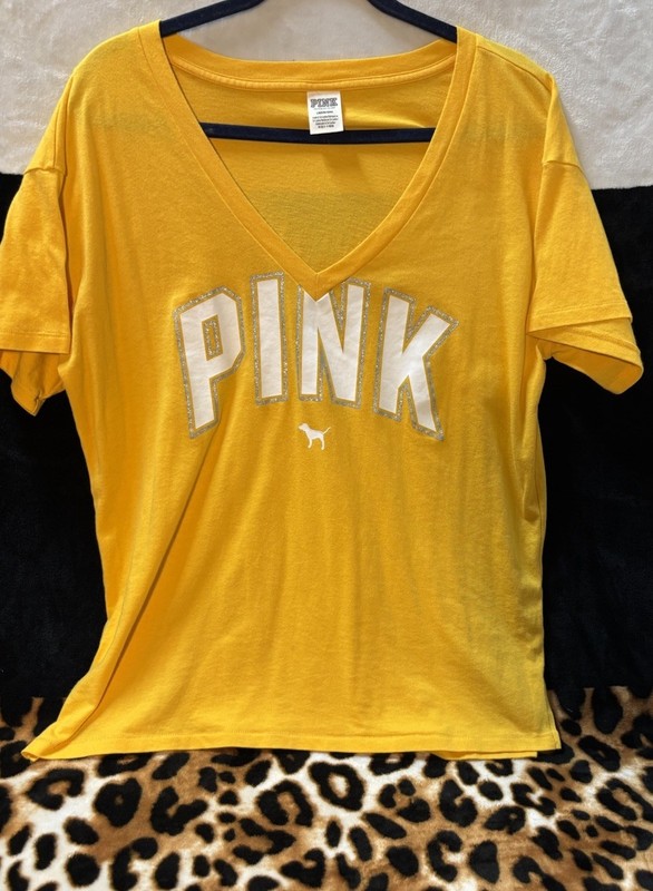 PINK Victoria's Secret V-Neck Glitter/Bling   T-Shirt Short Sleeve Size L/2X