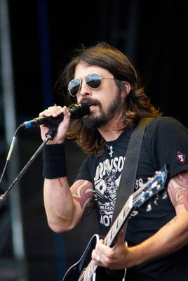 Dave Grohl And 606 And Foo Fighters Playing Acoustic Show Under Th- Old Photo 3