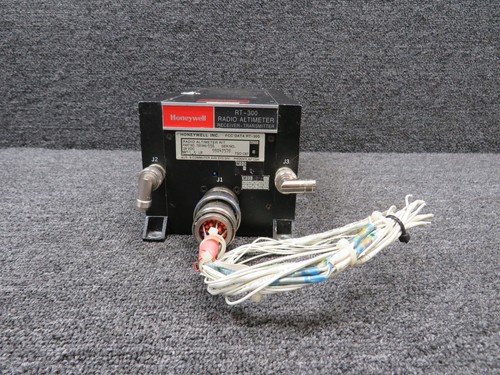 7001840-936 Honeywell RT-300 Radio Altimeter with Modifications (Volts: 28)