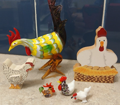 Vintage Miniature Rooster Chicken Hen Figurines Lot