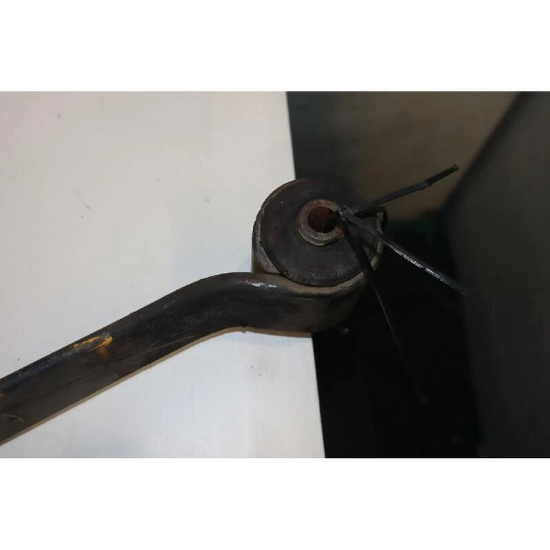 BALESTRA SOSP. POST. DX PER VOLKSWAGEN CADDY (04-10) 2K 1.9 TDI D/1896CC 2004 - Immagine 3 di 4