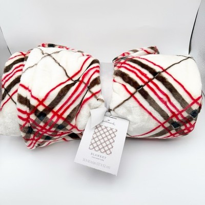 2023 HALLMARK SOFT COZY PLAID THROW BLANKET COUVERTURE 50'' X 60''