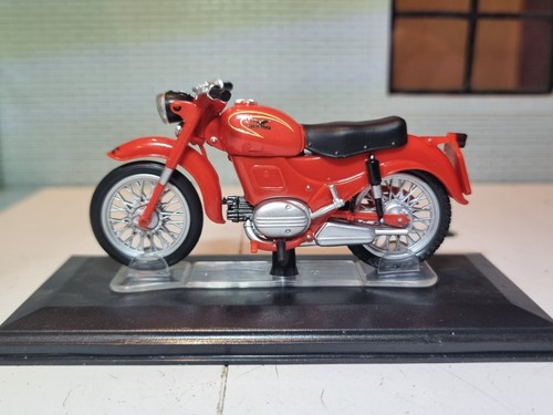 Moto Guzzi Airone 250 Red Motorbike Bike Starline 99008 1:24 Scale Diecast Model - Picture 6 of 9