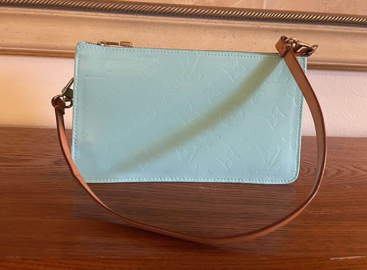 Louis Vuitton Lexington Pochette Monogram Vernis Seafoam Louis Vuitton Lexington Pochette Monogram Vernis Seafoam