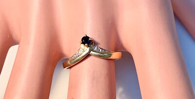 Bague en OR jaune 18 carats serti de 3 saphirs Bague en OR jaune 18 carats serti de 3 saphirs