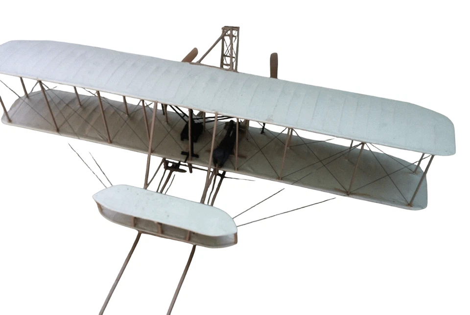 Guillow's Aereo Balsa 1903 Wright Flyer tagliato al laser Scala 1:20 - Immagine 4 di 4