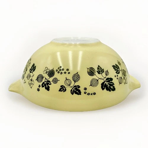 Vintage Pyrex 444 Gooseberry 4 Qt Cinderella Mixing Bowl Yellow Black