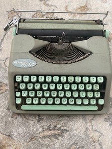 #5546167 Vintage Hermes Rocket Portable Typewriter