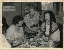 1964 Press Photo Woman's Club of Albany hosts card party in New York - tua82515