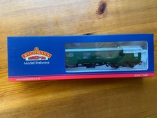 BACHMANN 39-262A BR MK1 RMB COACH MINIATURE BUFFET CAR (SR) GREEN OO GAUGE