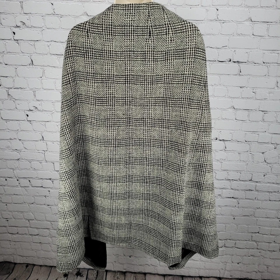 Poncho Abrigo Harve Benard Sport 100% Lana Tejido Flecos Abotonados Forrado Talla 14 De Colección Foto 2 de 4