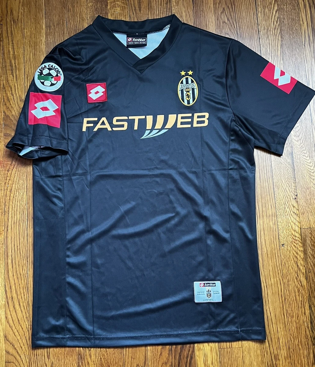 Juventus 01/02 Lotto Retro Away Jersey