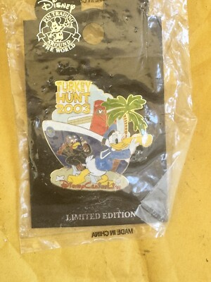 Disney Cruise Line DCL Pin Thanksgiving Turkey Hunt 2003 Donald Duck LE 500 NEW