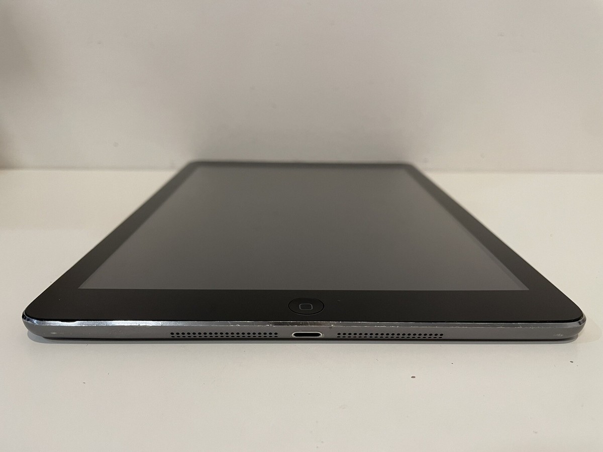 Apple iPad Air 1st Gen. 16GB, Wi-Fi, 9.7 in - Space Gray
