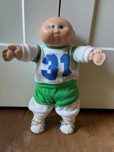 Cabbage Patch Kids Doll Bald Boy Blue Eyes 1984 Original Outfit