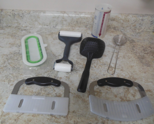 Assorted Pampered Chef Kitchen Gadgets Lot of 7
