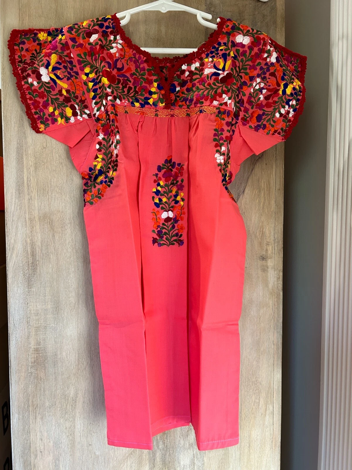 San Antonino Girl Dress, Oaxaca Mexican dress. hand Embroidered. Silk Thread.