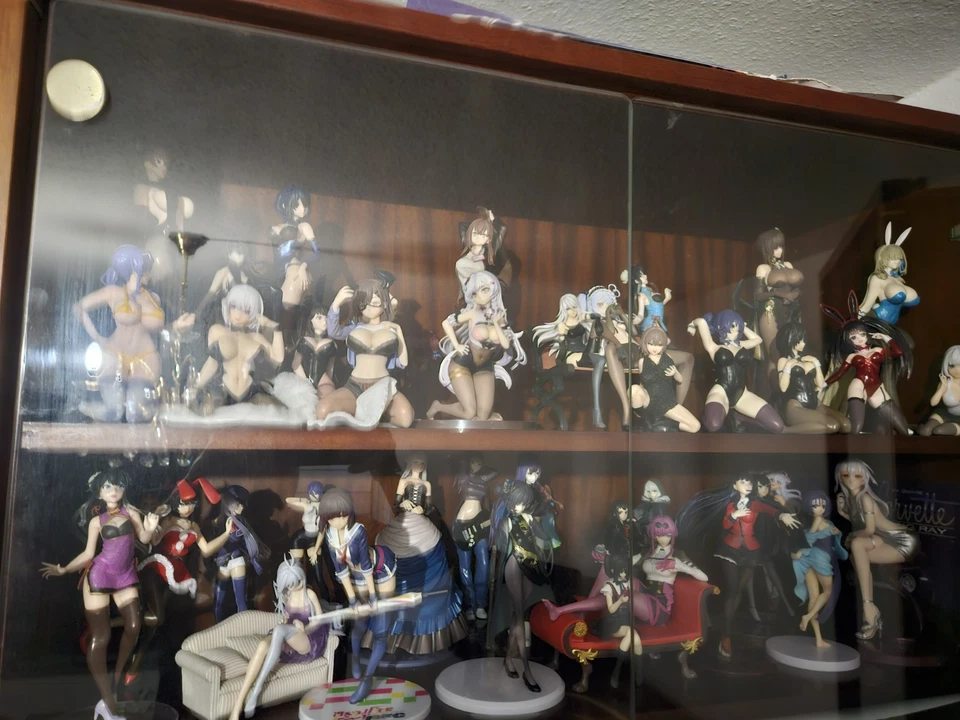 Auflösung  von Anime Figuren Sammlung / Lieferung oder Zustellung möglich... - Bild 3 von 4