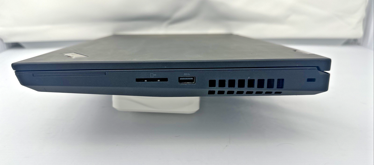 Lenovo ThinkPad P15 Gen 1 | i7-10850H@2.7GHz | 32GB RAM | 2TB SSD