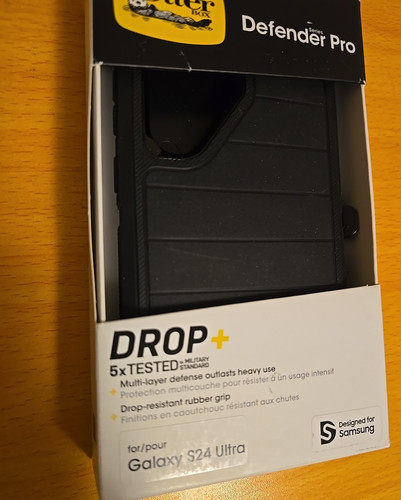 OtterBox Defender Pro Series Case for Samsung Galaxy S24 Ultra Black