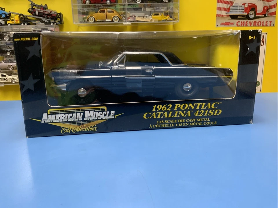 AMERICAN MUSCLE ERTL 1962 PONTIAC CATALINA 421SD  "BLACK"   (NEW) - Image 2 of 4