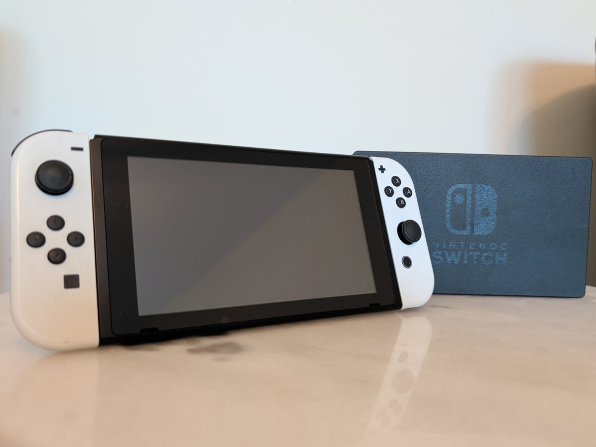 Nintendo Switch Console - Black HAC-001 32GB Console, Joycons And