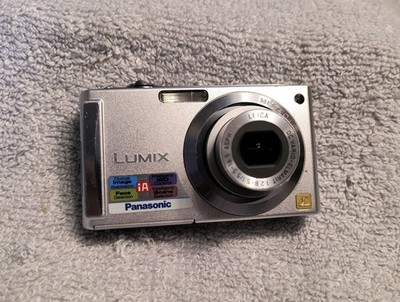 Panasonic LUMIX DMC-FS3 8.1MP Digital Camera - Silver for sale
