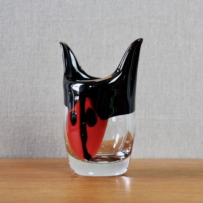 Vintage Erik Höglund ''Tjur'' Stier / Kuh Vase, Strömbergshyttan, postmodernes Design