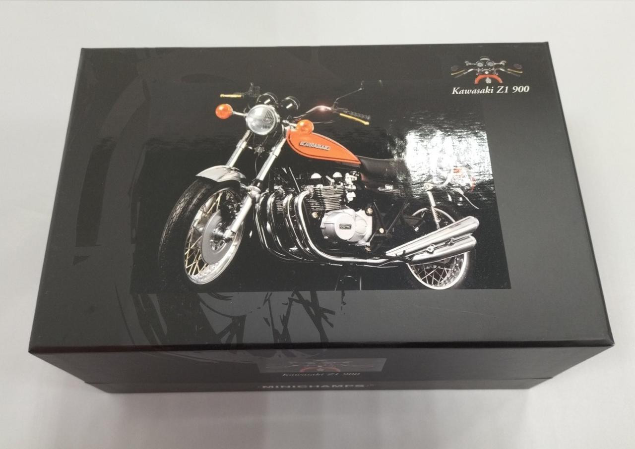 MINICHAMPS KAWASAKI Z1 900 Candy brown 1972 Classic Bike Series 1